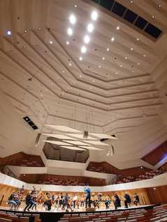 Bundesärztephilharmonie und Jürgen Bruns im Kulturpalast Dresden